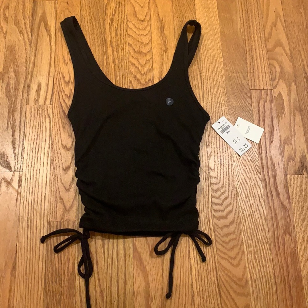 black tank